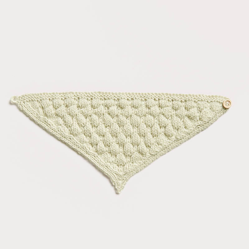 Gestricktes Tuch: Modell 21 aus dem Heft Rico Baby 042