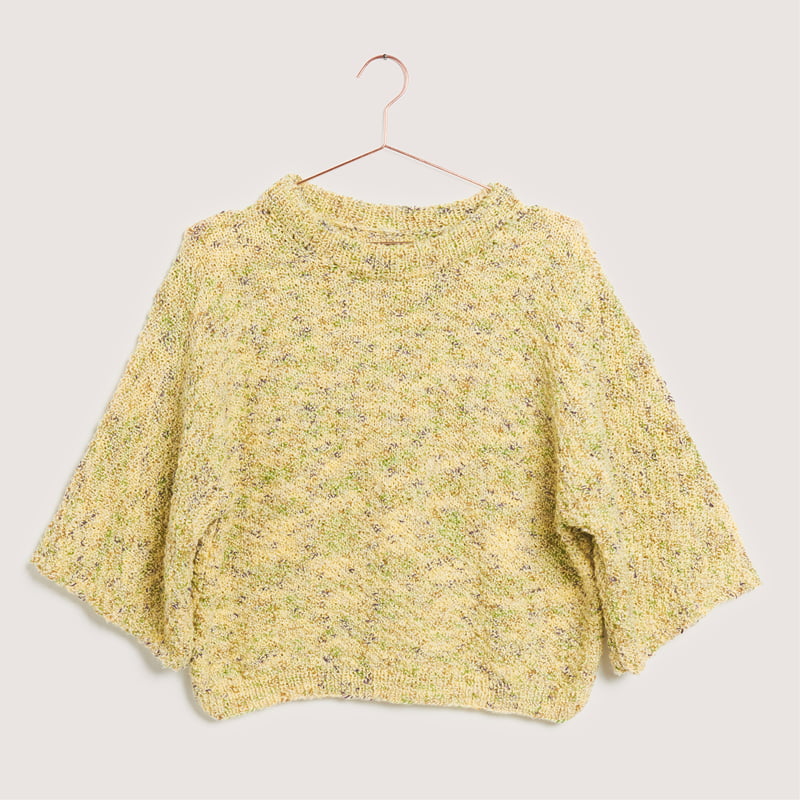 Gestricktes Shirt in Gelbtönen: Modell 07 aus dem Heft Made by Me No. 22