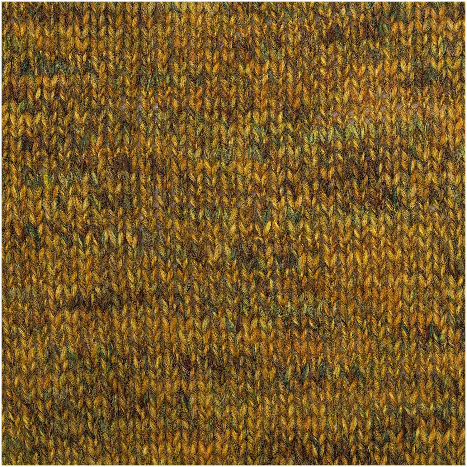 Fashion Alpaca Tweed chunky 50g 90m Farbe Senf von Rico Design Fashion Alpaca Tweed chunky von Rico Design in Senf. Nahaufnahme von gestricktem, mehrfarbigem Garn, ideal für warme Strickprojekte.