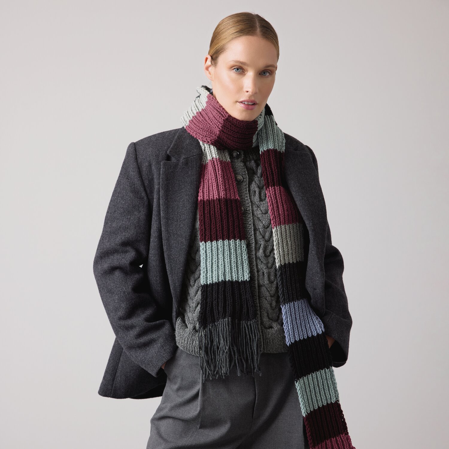 Strickset Schal des Jahres Modell 26 aus Die Neue Masche No. 14 von idee. Creativmarkt