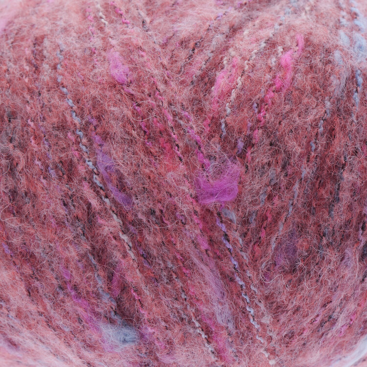Fashion Cotton Alpaca Fun Neps von Rico Design: Weiches Garn in Beere mit bunten Akzenten, ideal für kreative Strickprojekte.