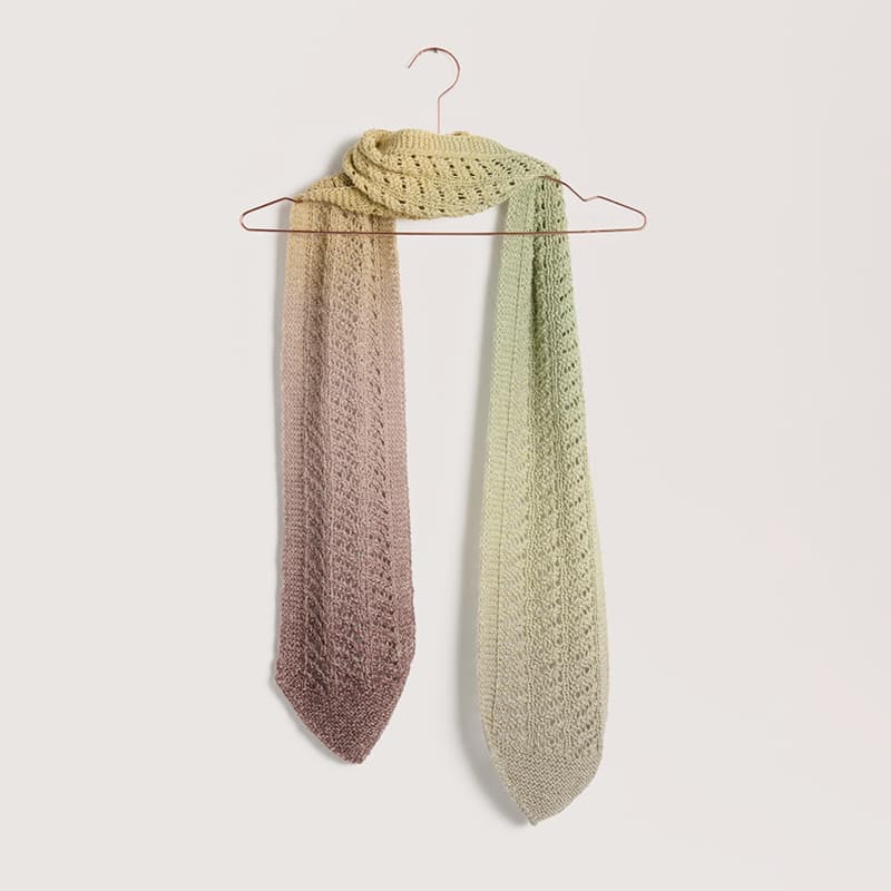 Gestricktes Tuch: Modell 09 aus dem Heft Lovewool No. 22