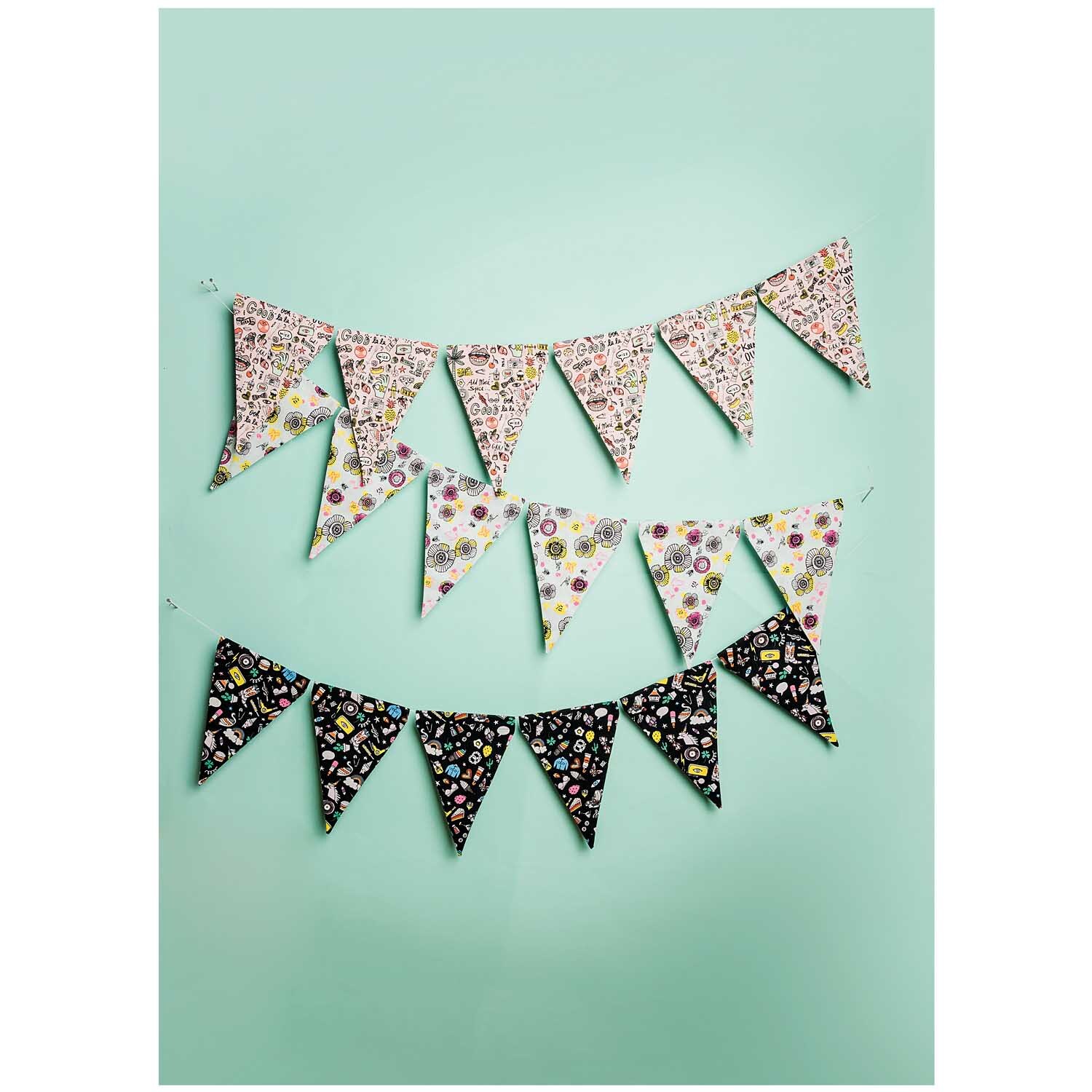 Stoff Icons schwarz-mehrfarbig 50x140cm Stoff Icons schwarz-mehrfarbig 50x140cm