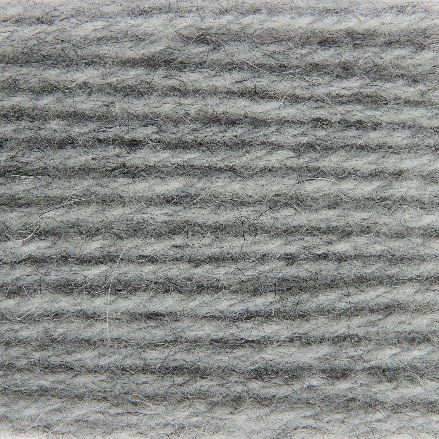 Soft Alpaca, Rico Design: Hellgraues Garn, 50g 125m, ideal für Strickprojekte. Weiche Textur.