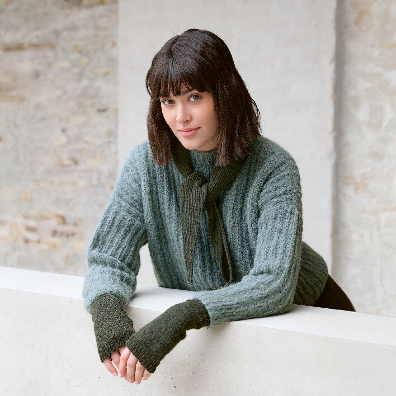 Strickset Mini-Dreieckstuch Modell 13 aus Luxury Knits - Premium Natural Fibres von Rico Design