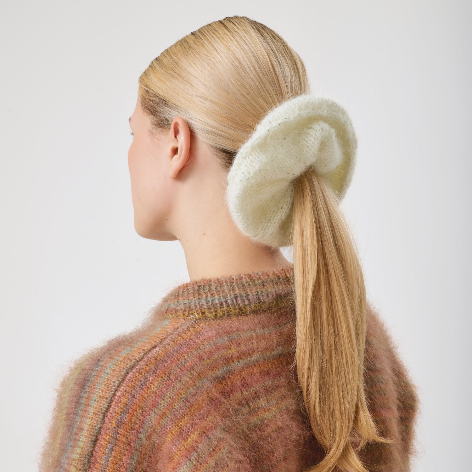 Strickset Scrunchie Modell 18b aus Made by Me No. 21 von Rico Design