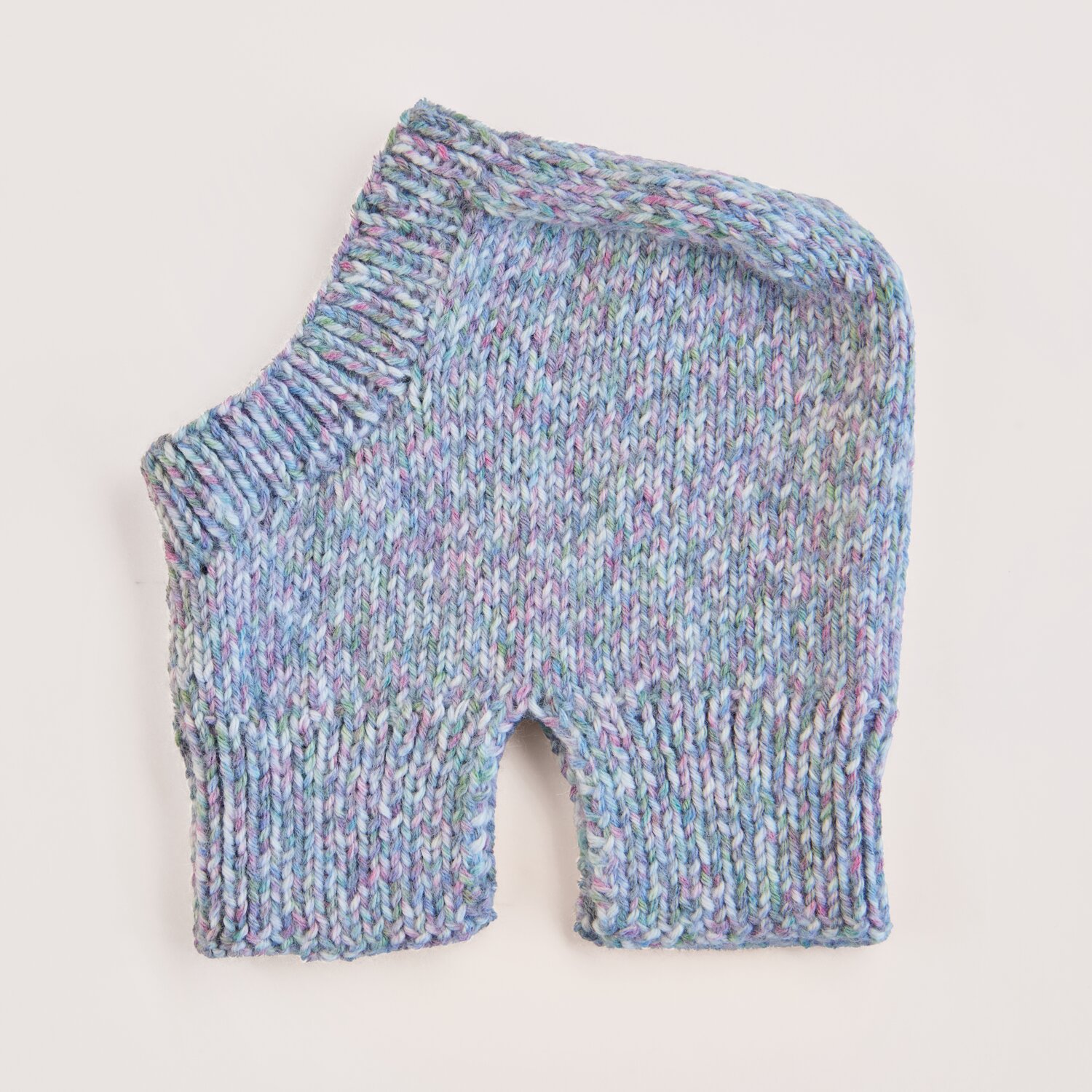 Strickset Balaclava Modell 17a aus Baby 044, weiche Kinder-Sturmhaube aus mehrfarbigem Garn, Rico Design, gestrickt mit Rico Baby Dream dk A Luxury Touch, 50g 115m