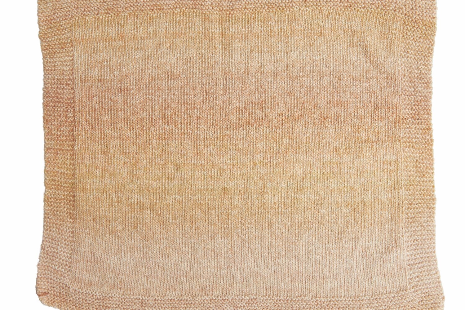 Creative Painted Power Cotton dk, gestricktes Quadrat in sanften Pfirsichtönen, 100g 300m.