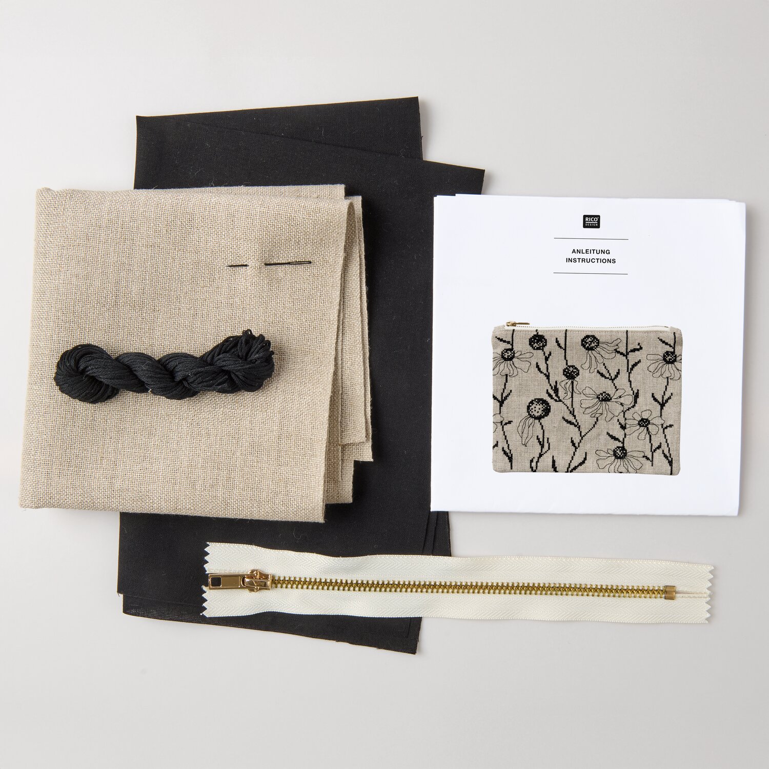 Stickpackung Gezählter Kreuzstich Pouch Echinacea 22,5x17cm von Rico Design