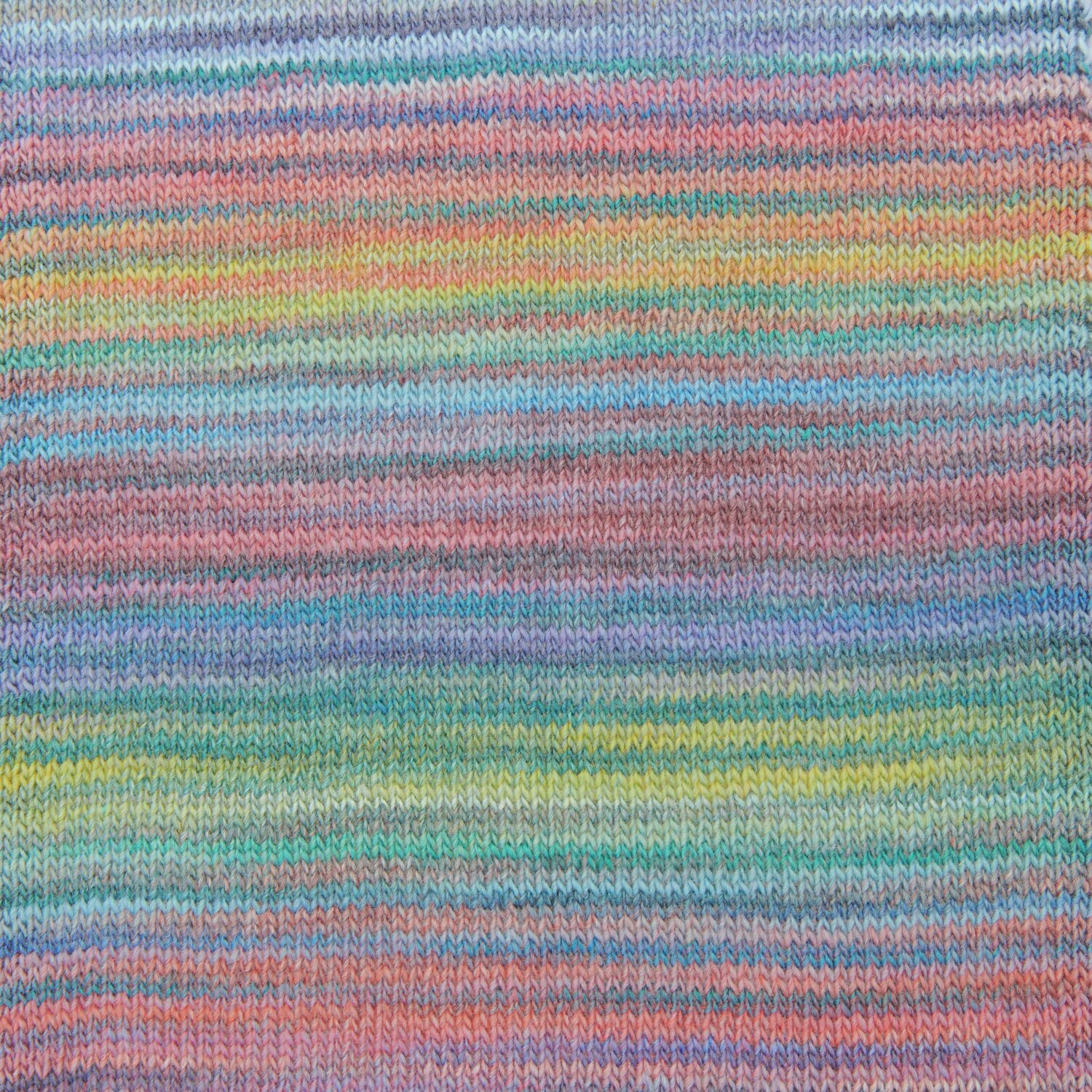 Creative Melange aran Wonderball: Buntes Strickmuster in Pastelltönen, ideal für kreative Strickprojekte.