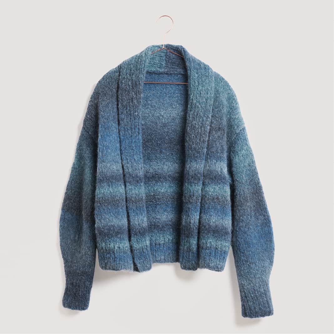 Gestrickter Cardigan: Modell 15 aus dem Heft Lovewool No. 21