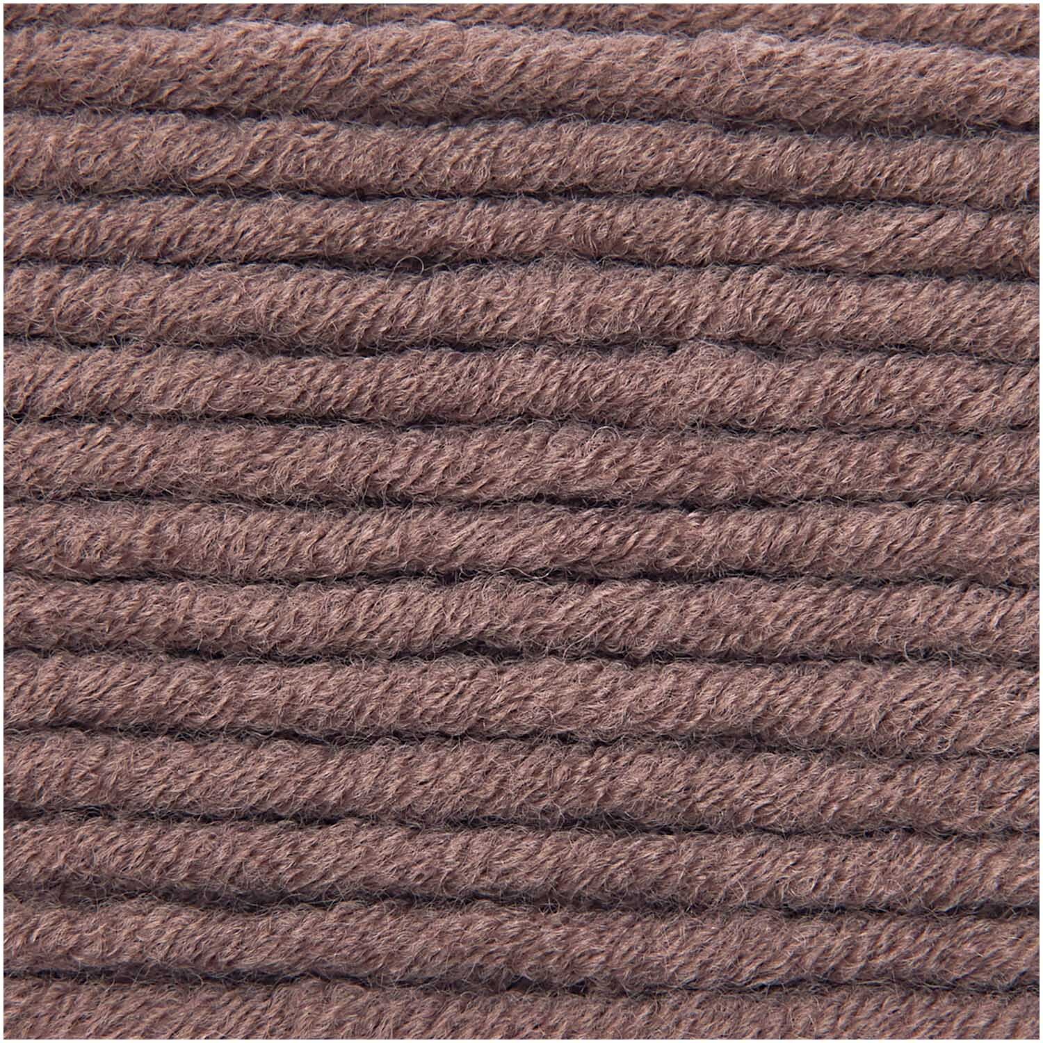 Polar 50g 45m Farbe Taupe von idee. Creativmarkt Polar: Nahaufnahme von taupefarbener Wolle Rödel, 50g 45m, ideal für Strickprojekte.
