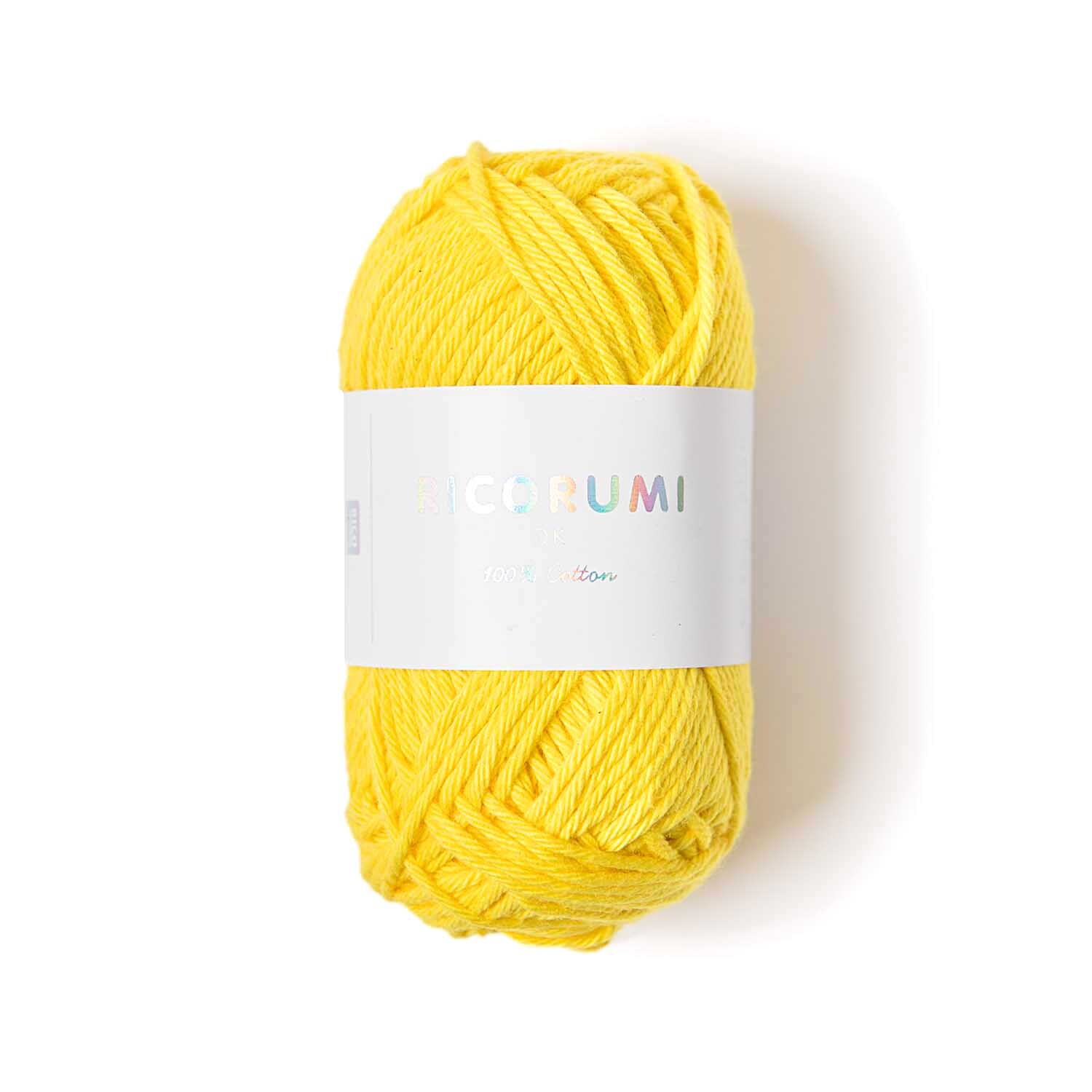 Creative Ricorumi dk, gelbes Garn von Rico Design, 25g Knäuel, ideal für Häkelprojekte.
