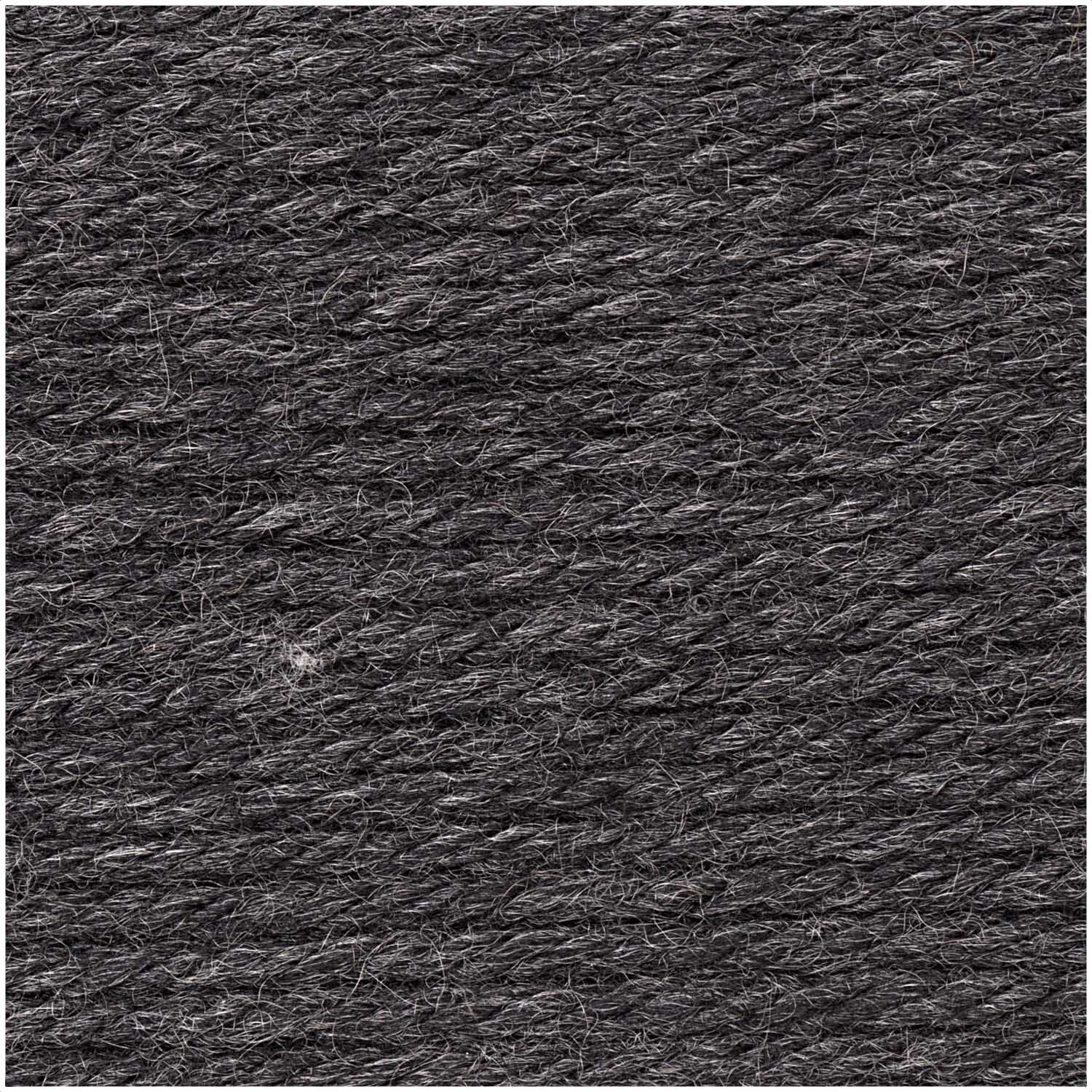 Essentials Cashlana Chunky 50g 66m Farbe Anthrazit Melange von Rico Design Essentials Cashlana Chunky: Nahaufnahme von weicher, melierter Wolle in Anthrazit von Rico Design.