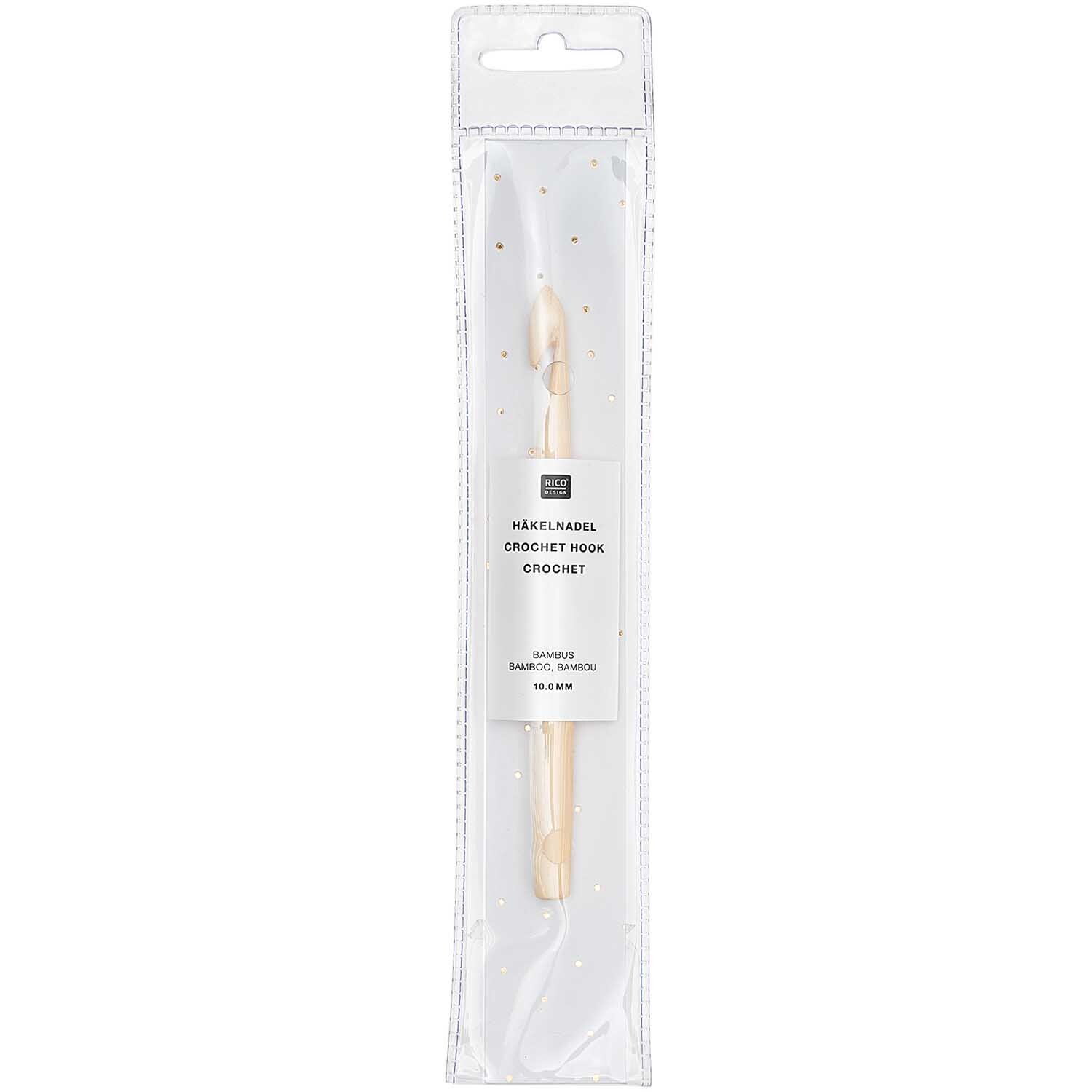 Häkelnadel Bambus Stärke 10,0 von Rico Design Häkelnadel Bambus von Rico Design in einer transparenten Verpackung, ideal für Handarbeitsprojekte.