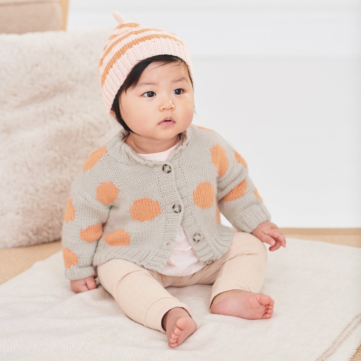 Strickset Jacke Modell 09 aus Baby 042 von Rico Design Strickset Jacke Modell 09 aus Baby 042 von Rico Design