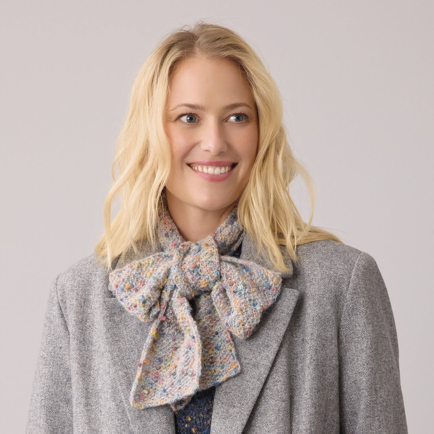 Strickset Mini-Schal Modell 14a aus Die Neue Masche No. 14 von idee. Creativmarkt