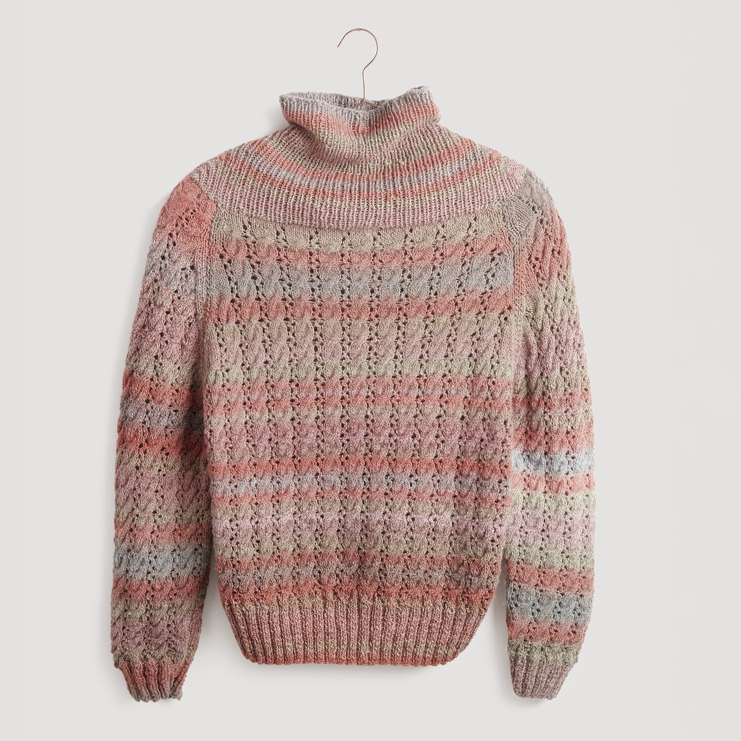 Strickset Pullover Modell 15: Warmer Pullover in sanften Pastelltönen, gestrickt aus Creative Melange Alpaca Wonderball dk.