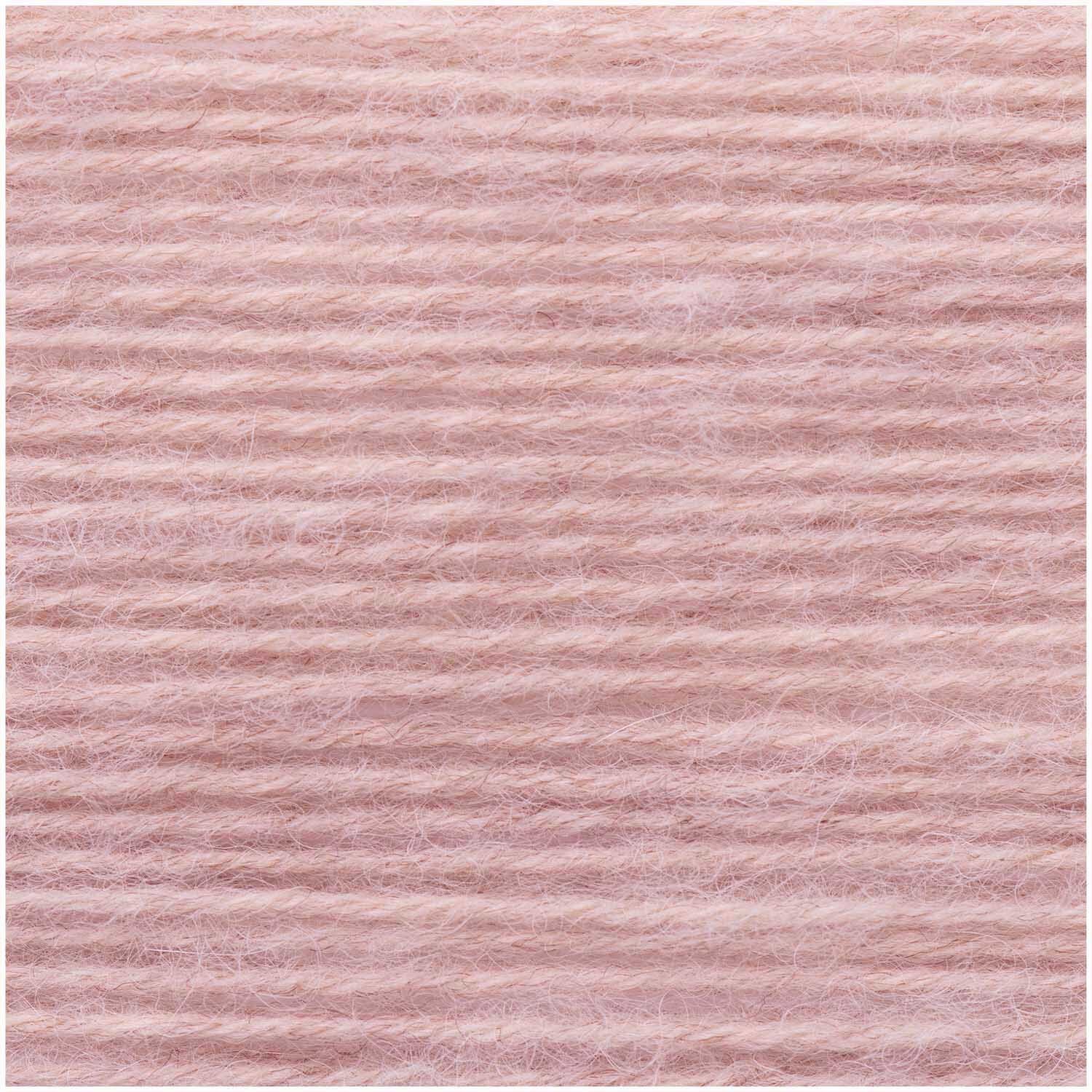 Superba Alpaca Luxury Socks Strickgarn von Rico Design, flauschige Wolle in zartem Pastellton, ideal für weiche Sockenprojekte, Lauflänge 100g 310m