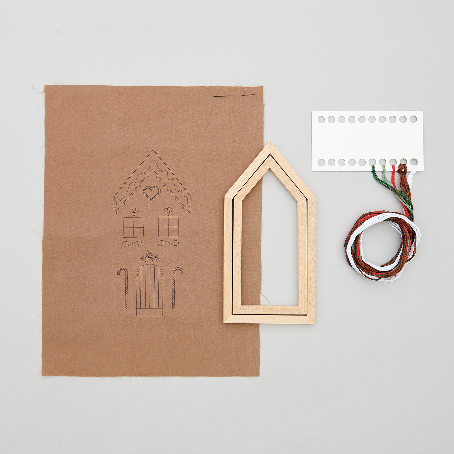 Stickpackung Lebkuchenhaus klein vorgezeichnet Stickpackung Lebkuchenhaus klein vorgezeichnet