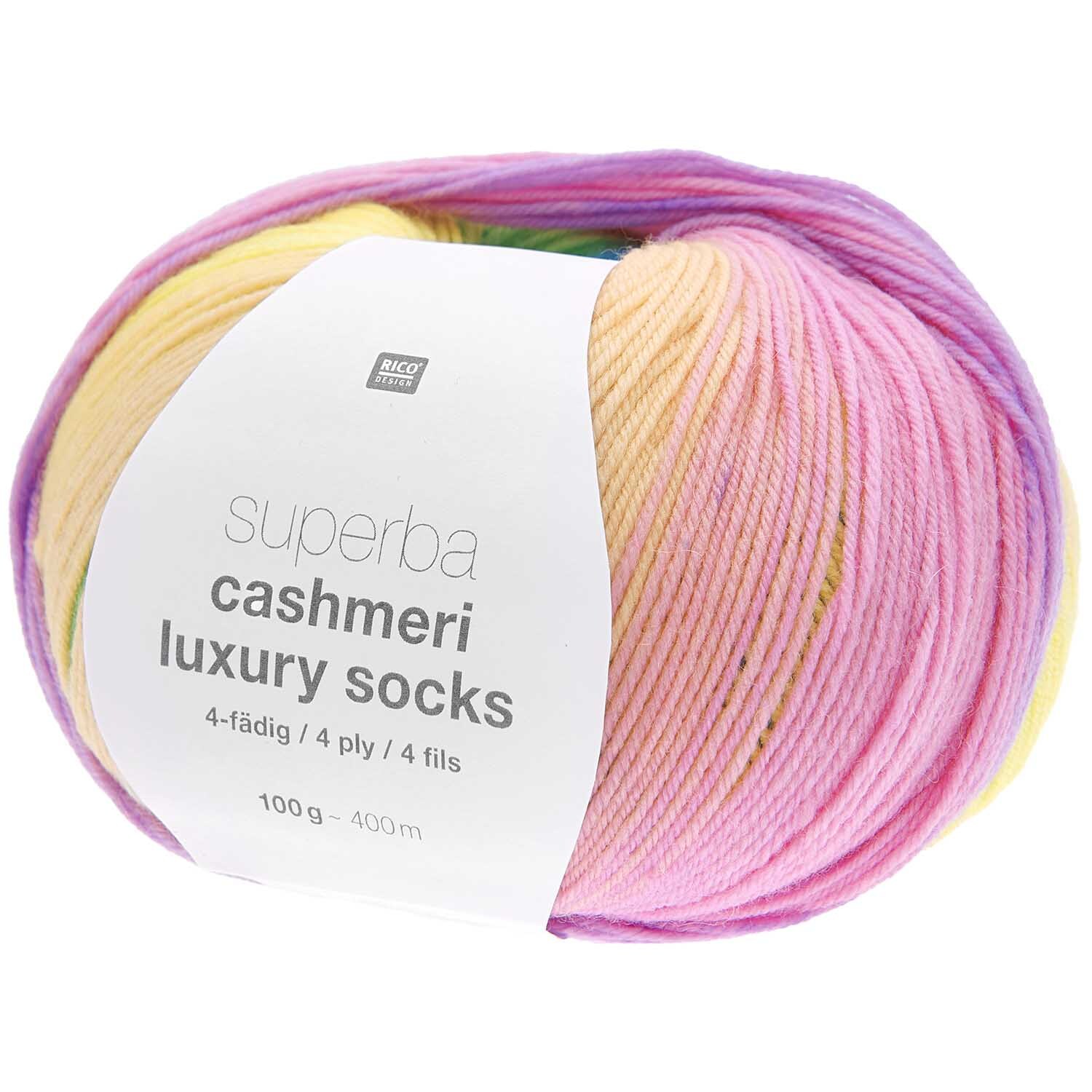 Superba Cashmeri Luxury Socks 4fädig Wolle in Regenbogenfarben von Rico Design, 100g Knäuel. Ideal für hochwertige Strickprojekte.