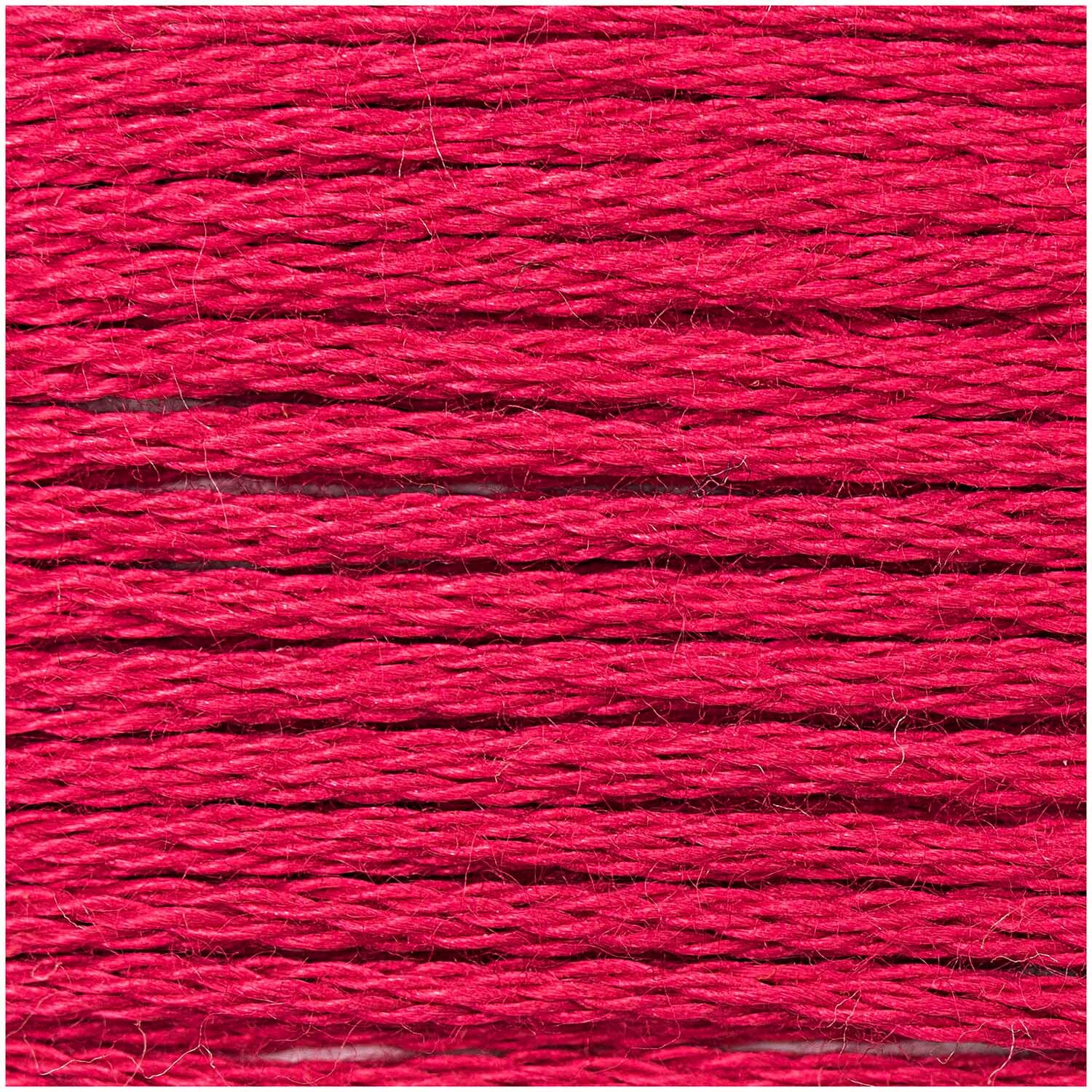 Sticktwist 8m von Rico Design in kräftigem Rot, ideal für Stickprojekte und Handarbeiten.