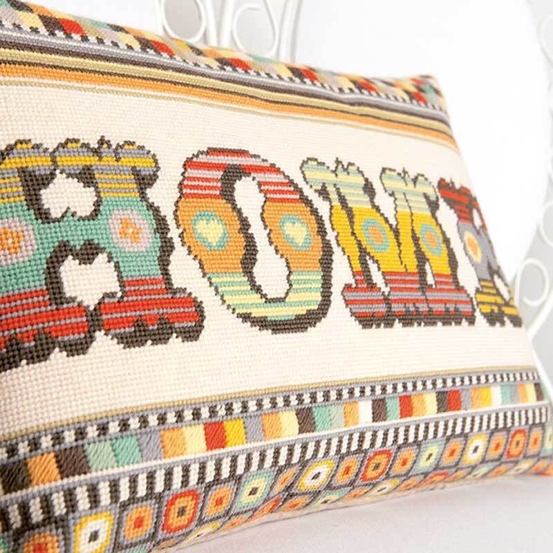 Kissen handbestickt Home 50x35cm Kissen handbestickt Home 50x35cm