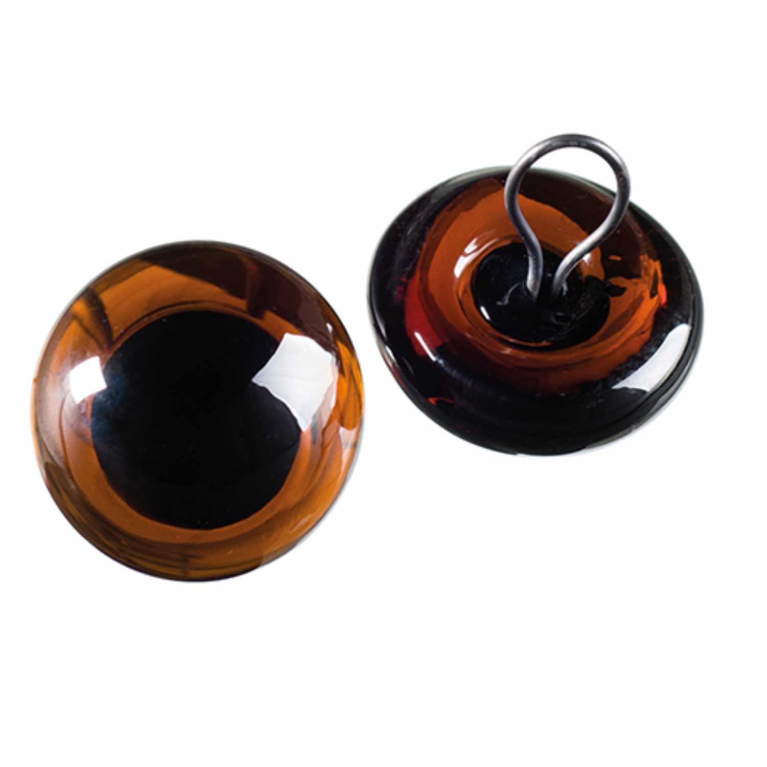 Tieraugen braun von efco: Zwei glänzende, runde Augen mit Haken, ideal für Bastelprojekte.