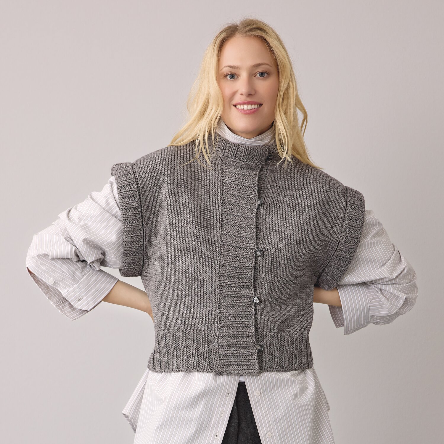 Strickset Weste Modell 24 aus Die Neue Masche No. 14 von idee. Creativmarkt