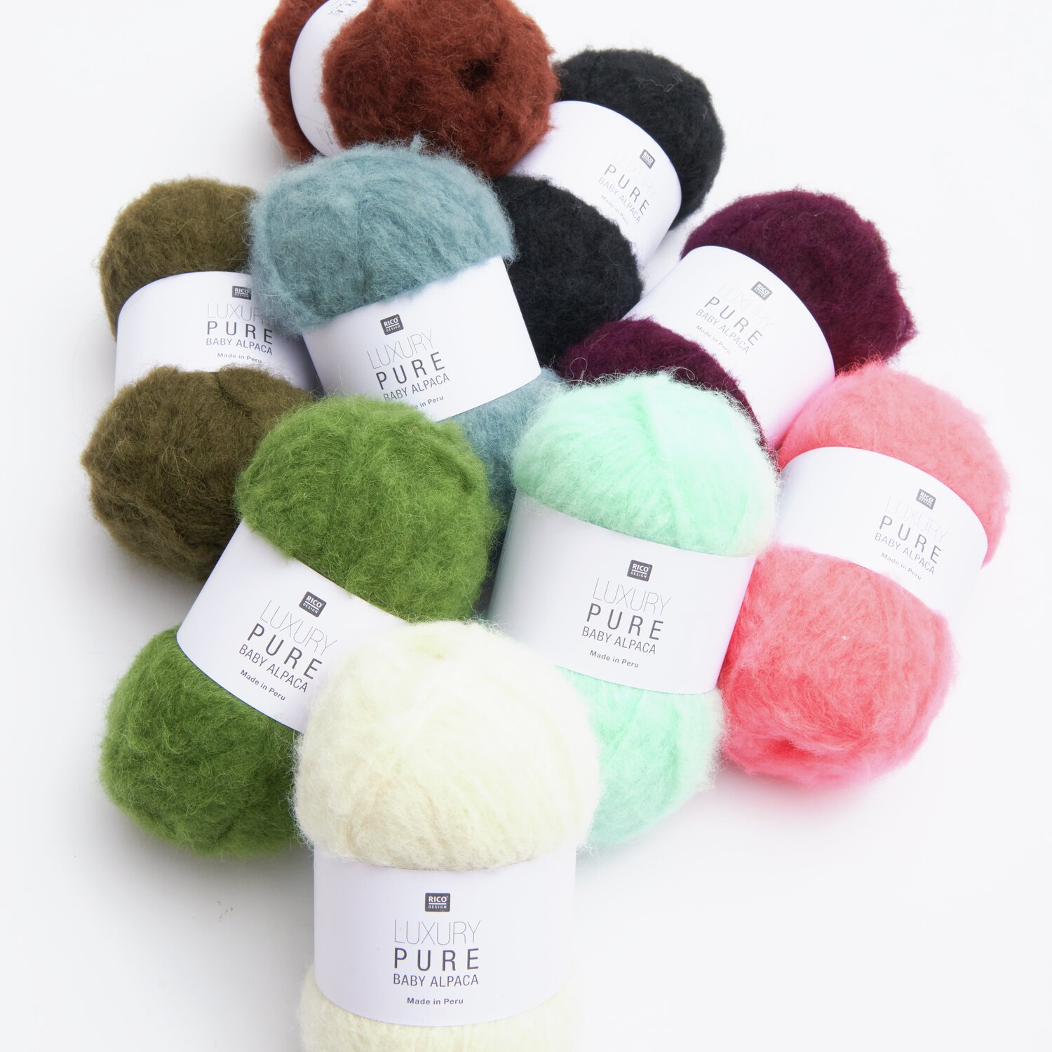 Luxury Pure Baby Alpaca 50g 150m Farbe Koralle von Rico Design
