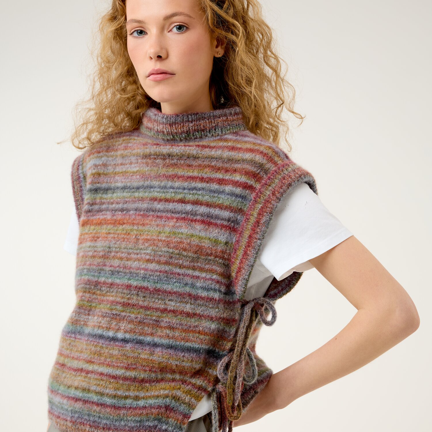 Strickset Pullunder Modell 22 aus Die Neue Masche No. 17 von Rico Design
