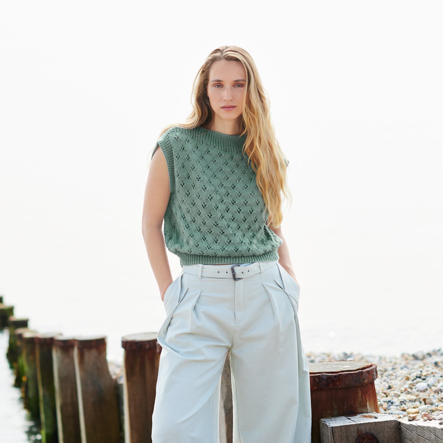 Strickset Top Modell 26 aus Lovewool No. 22 von Rico Design