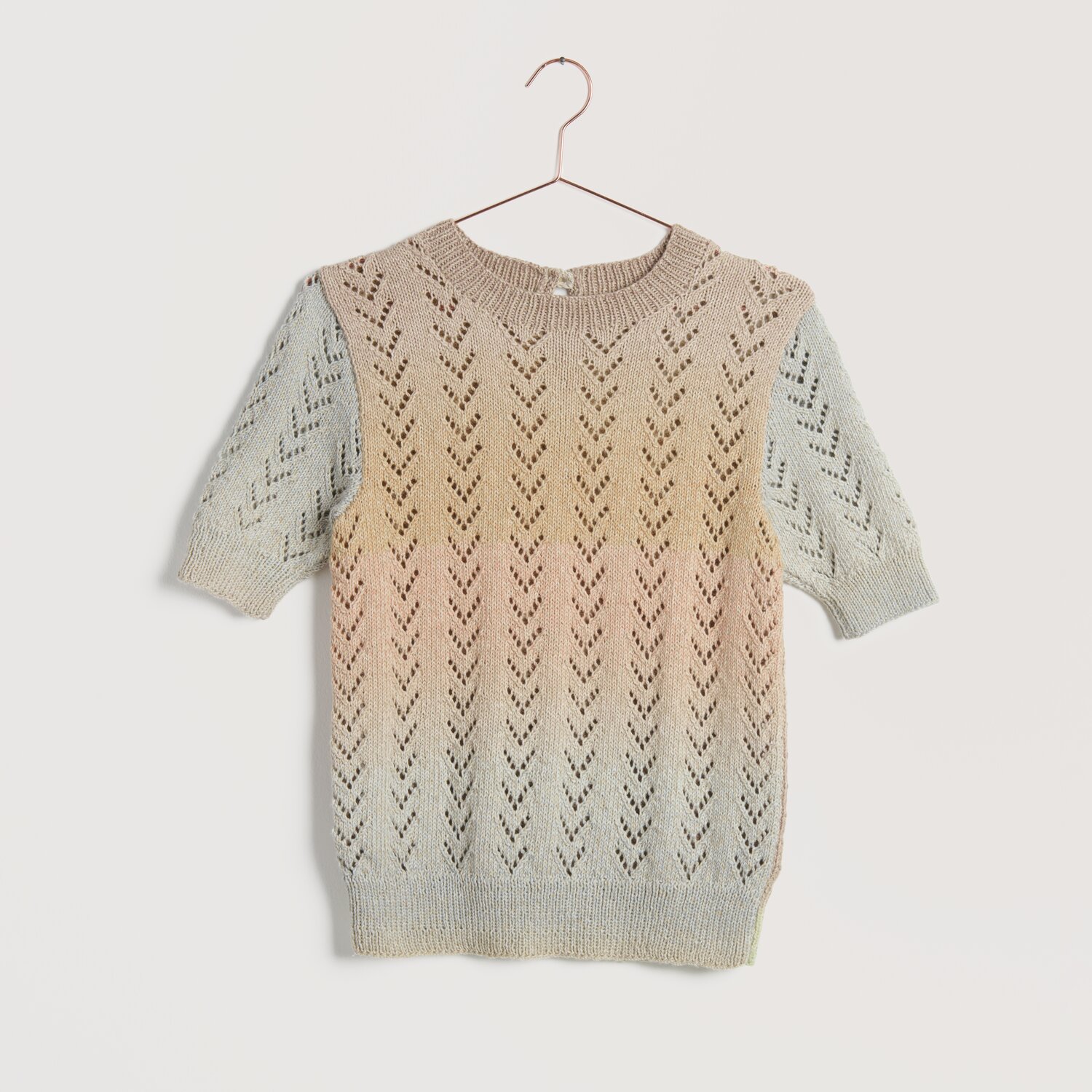 Strickset Shirt Modell 10 aus Lovewool No. 22 in Pastel Shades. Kurzarmpullover mit Lochmuster, ideal für Frühjahr-Sommer.