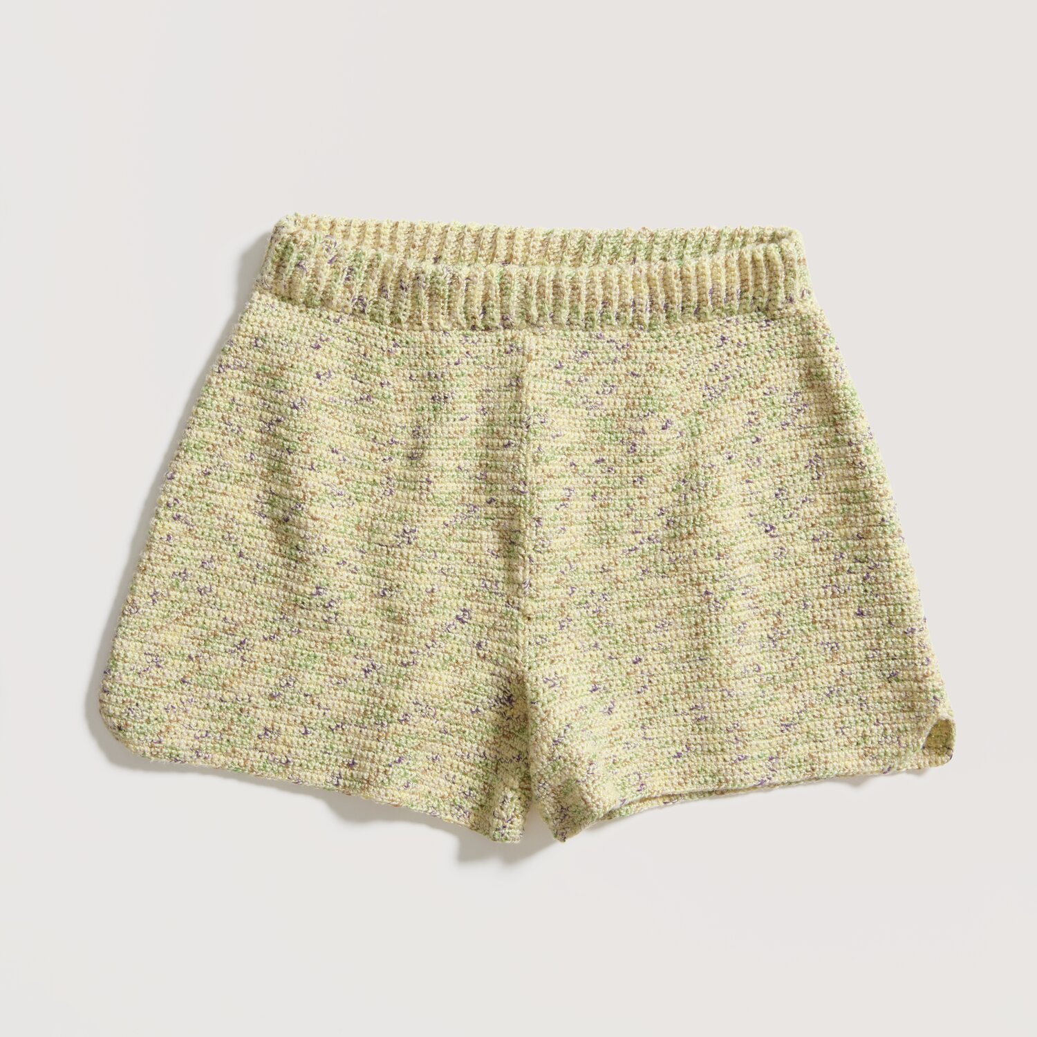 Häkelset Hose Modell 01 in Zitrone, gestrickt aus Creative Lazy Hazy Summer Cotton dk. Ideal für Frühling und Sommer.