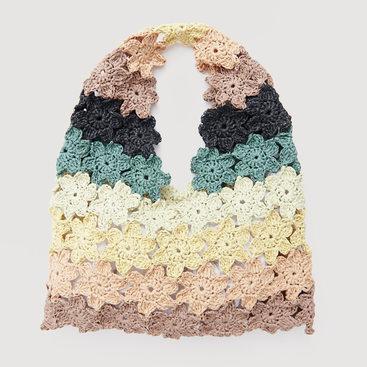 Gehäkelte kleine Tasche in unterschiedlichen Farben