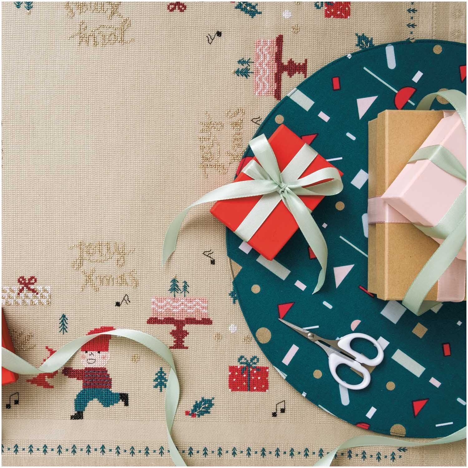 Druckstoff grafisches Muster grün-gold 140cm von Rico Design