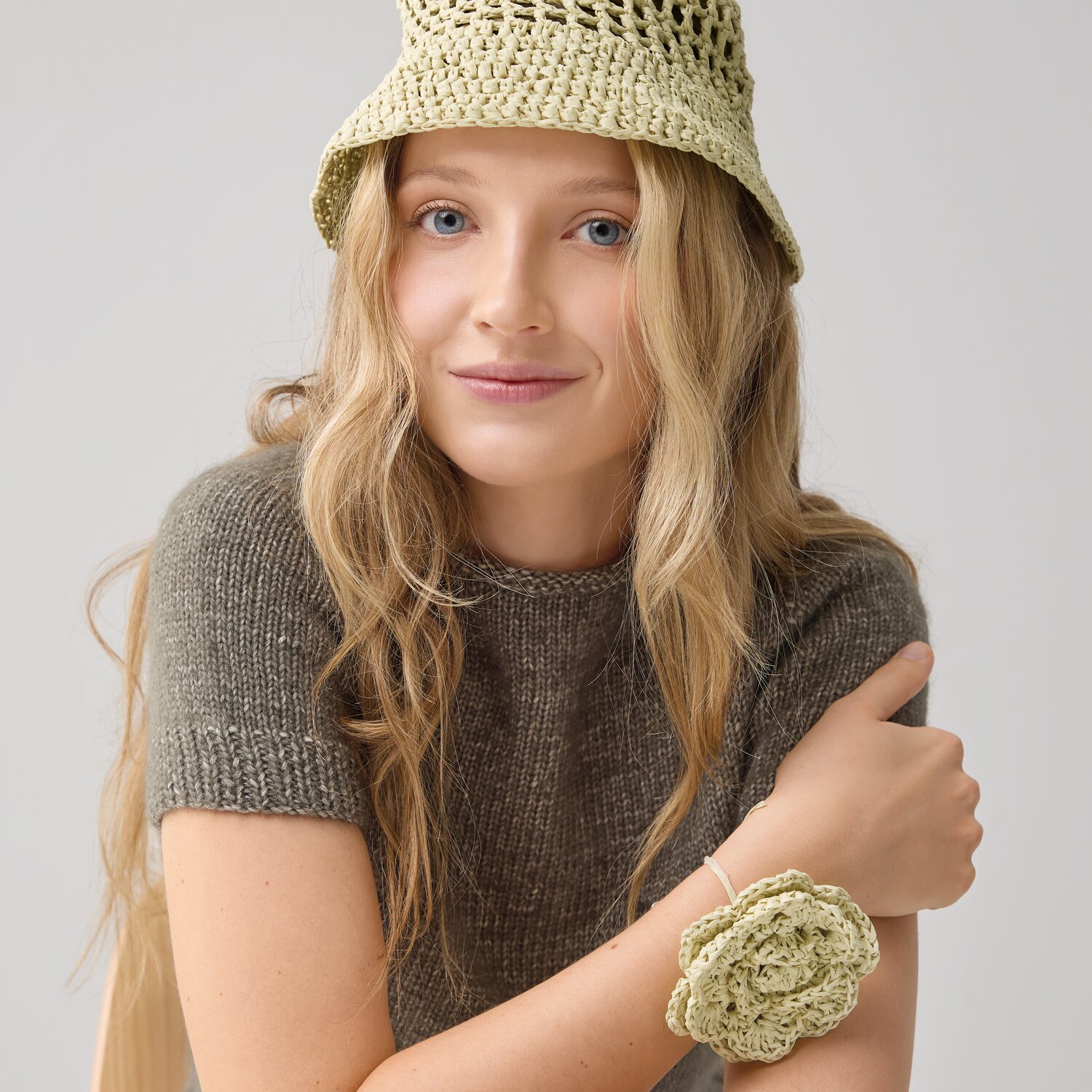 Häkelset Bucket Hat Modell 16 aus Luxury Knits - Summer Pieces von Rico Design